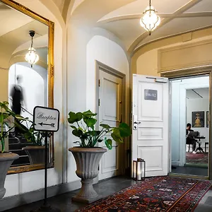Hotell Castle House